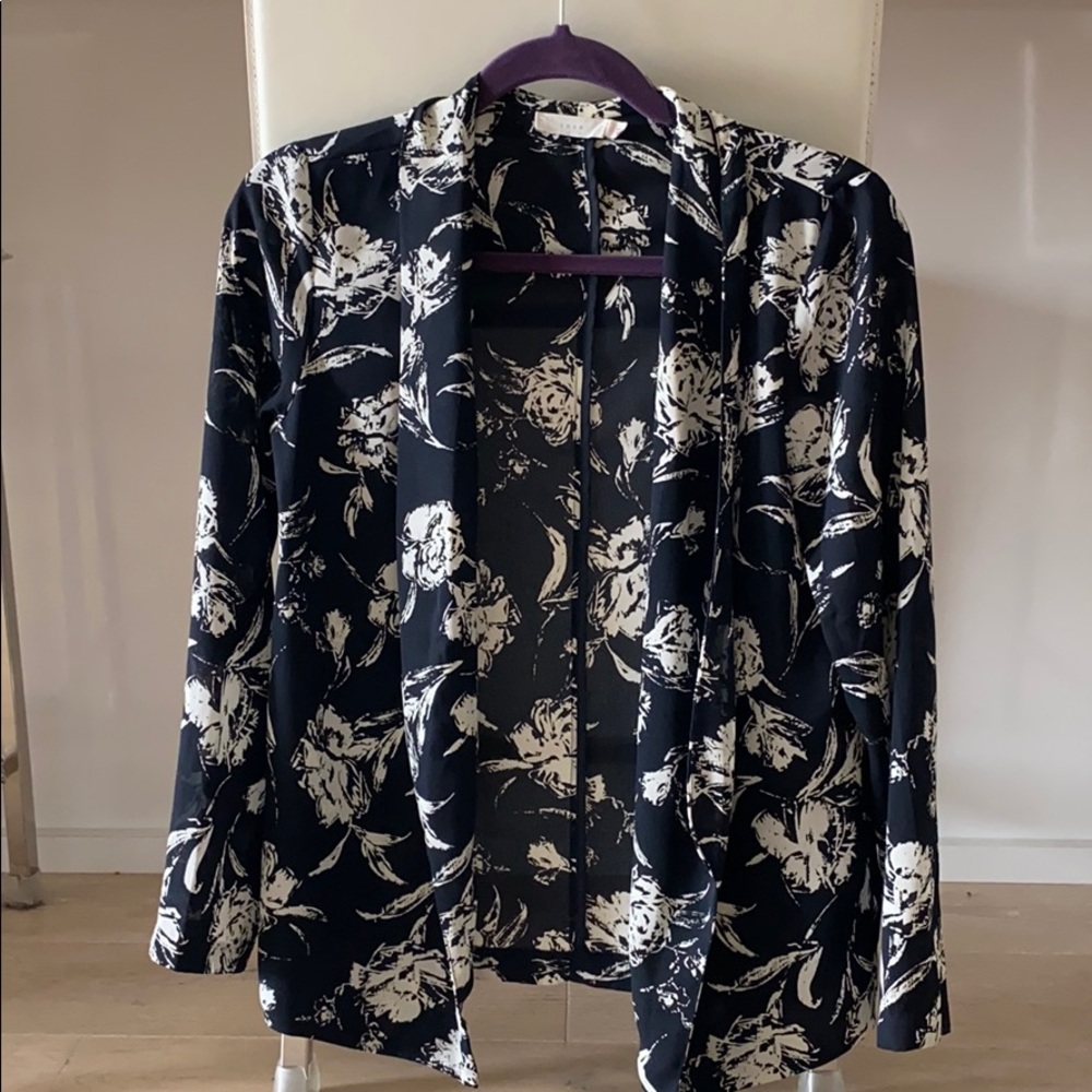 Lush open blazer/cardigan